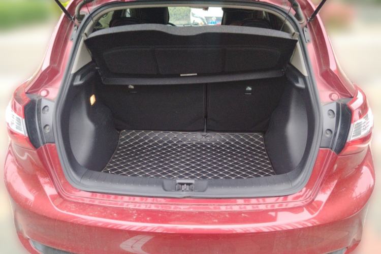 Used Nissan Tiida 2016 1.6L CVT Smart Drive Edition Trunk