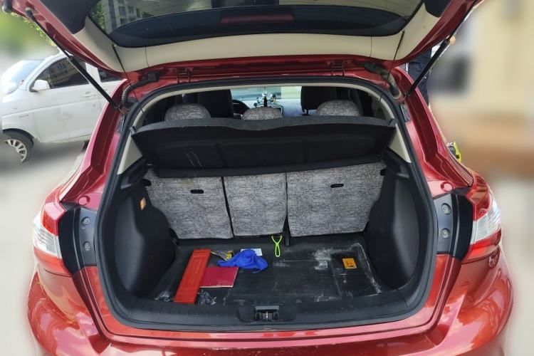 Used Nissan Tiida 2016 1.6L CVT Smart Drive Edition Trunk