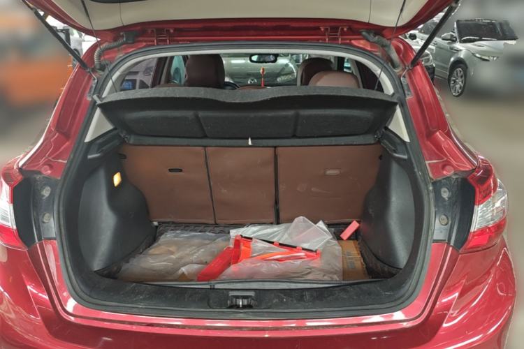 Used Nissan Tiida 2016 1.6L CVT Smart Drive Edition Trunk
