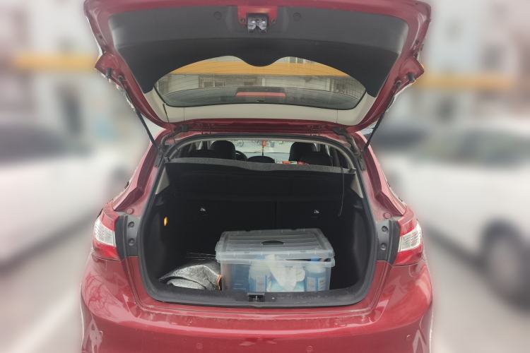 Used Nissan Tiida 2016 1.6L CVT Smart Drive Edition Trunk
