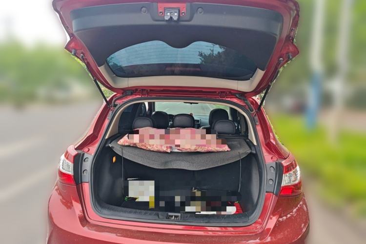 Used Nissan Tiida 2016 1.6L CVT Smart Drive Edition Trunk