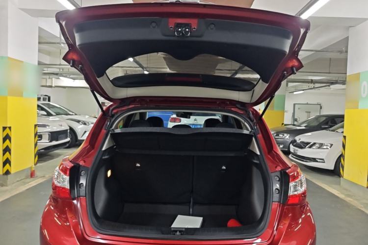Used Nissan Tiida 2016 1.6L CVT Smart Drive Edition Trunk