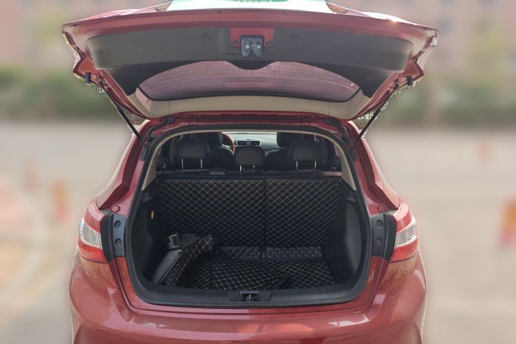 Used Nissan Tiida 2016 1.6L CVT Smart Drive Edition Trunk