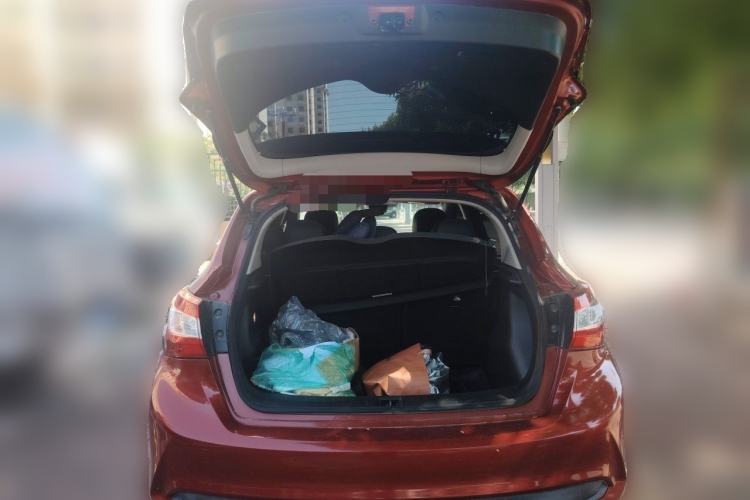 Used Nissan Tiida 2016 1.6L CVT Smart Drive Edition Trunk