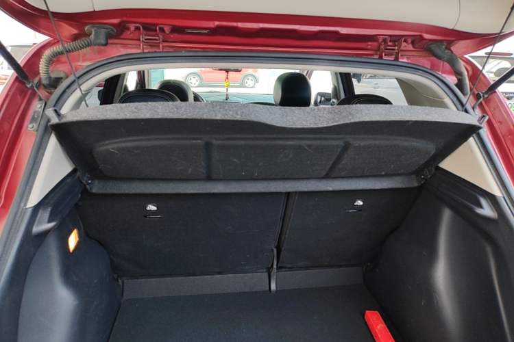Used Nissan Tiida 2016 1.6L CVT Smart Drive Edition Trunk