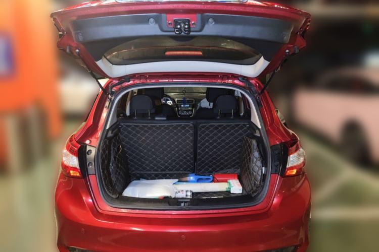 Used Nissan Tiida 2016 1.6L CVT Cool Dynamic Edition Trunk