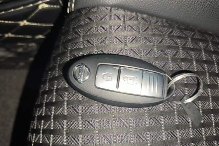 Used Nissan Tiida 2016 1.6L CVT Smart Drive Edition Vehicle Key