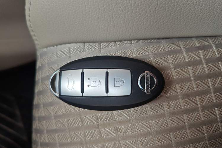 Used Nissan Tiida 2016 1.6L CVT Smart Drive Edition Vehicle Key