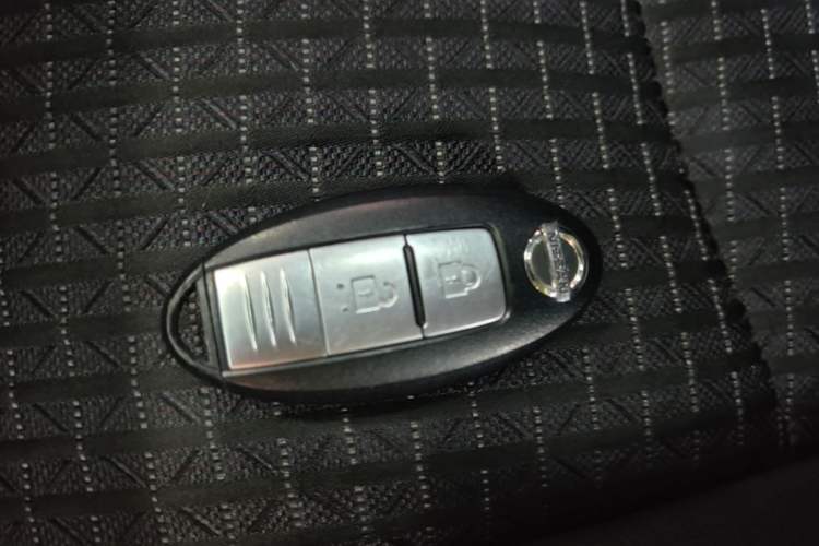Used Nissan Tiida 2016 1.6L CVT Smart Drive Edition Vehicle Key