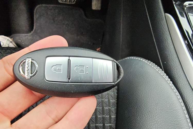 Used Nissan Tiida 2016 1.6L CVT Smart Drive Edition Vehicle Key