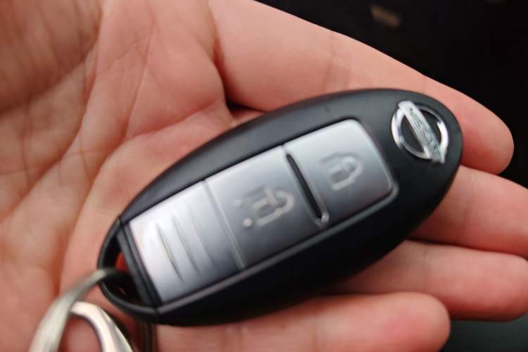 Used Nissan Tiida 2016 1.6L CVT Smart Drive Edition Vehicle Key
