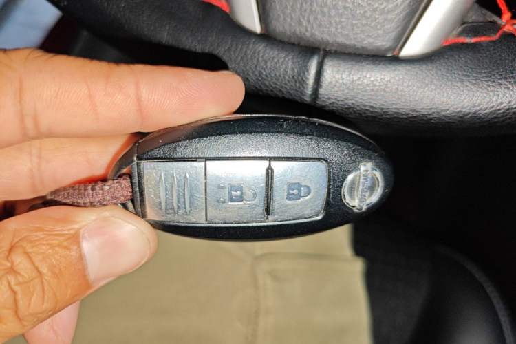 Used Nissan Tiida 2016 1.6L CVT Smart Drive Edition Vehicle Key