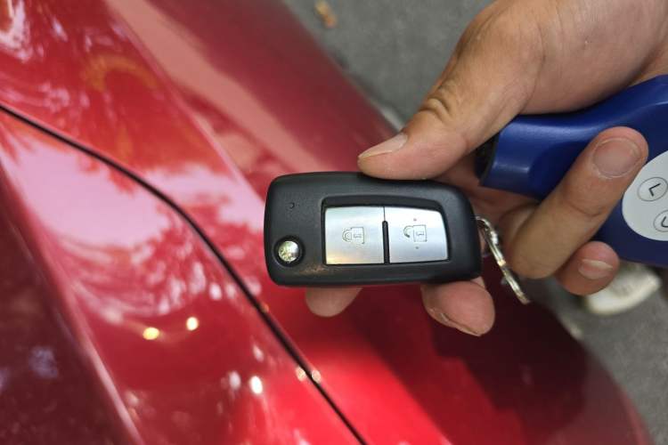 Used Nissan Tiida 2016 1.6L CVT Cool Dynamic Edition Vehicle Key