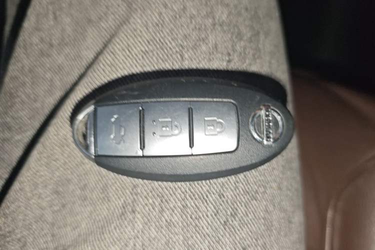 Used Nissan Tiida 2016 1.6L CVT Smart Drive Edition Vehicle Key