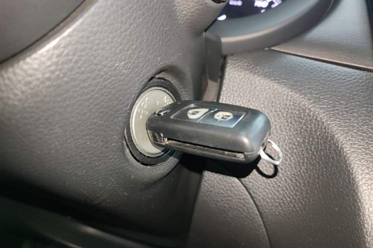 Used Nissan Tiida 2016 1.6L CVT Cool Dynamic Edition Vehicle Key