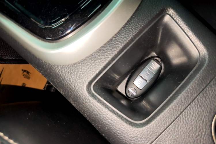 Used Nissan Tiida 2016 1.6L CVT Smart Drive Edition Vehicle Key