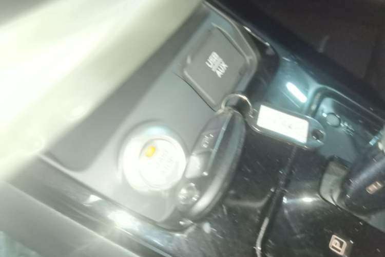 Used Nissan Tiida 2016 1.6L CVT Smart Drive Edition Vehicle Key