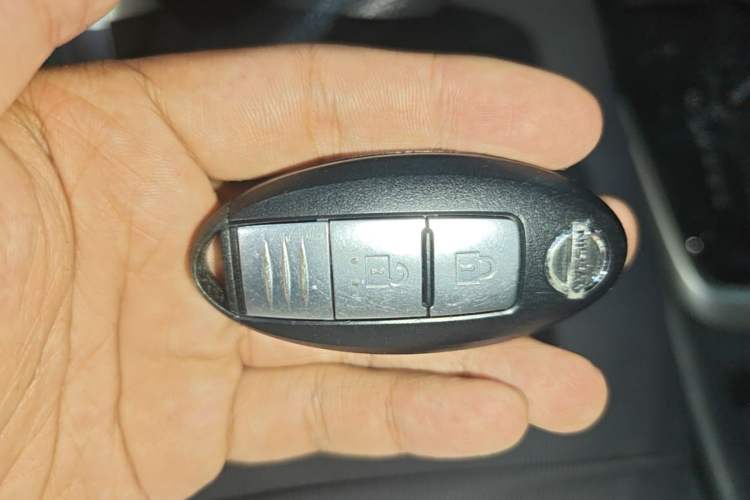 Used Nissan Tiida 2016 1.6L CVT Smart Drive Edition Vehicle Key
