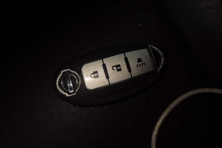 Used Nissan Tiida 2016 1.6L CVT ZhiZun Edition Vehicle Key