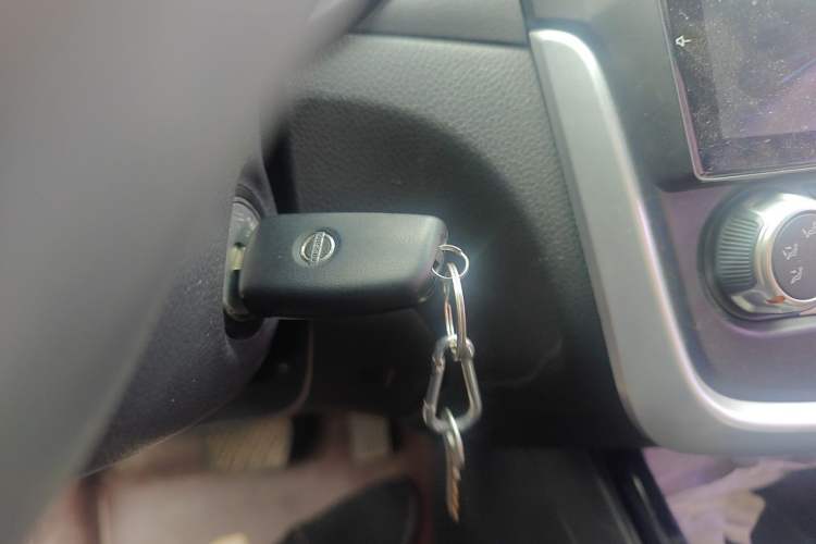 Used Nissan Tiida 2016 1.6L CVT Cool Dynamic Edition Vehicle Key