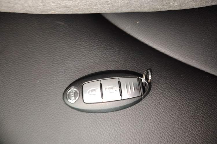 Used Nissan Tiida 2016 1.6L CVT Smart Drive Edition Vehicle Key