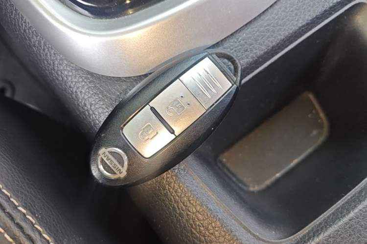 Used Nissan Tiida 2016 1.6L CVT Smart Drive Edition Vehicle Key