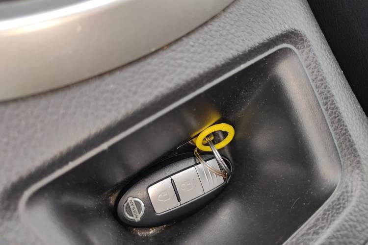 Used Nissan Tiida 2016 1.6L CVT Smart Drive Edition Vehicle Key