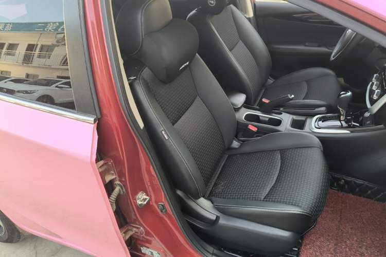Used Nissan Tiida 2016 1.6L CVT Smart Drive Edition Right Front Seat