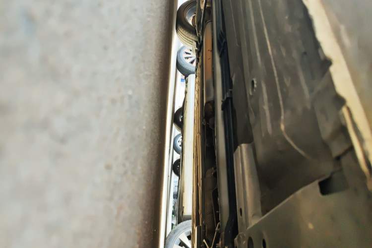 Used Nissan Tiida 2016 1.6L CVT ZhiZun Edition Chassis Front Right