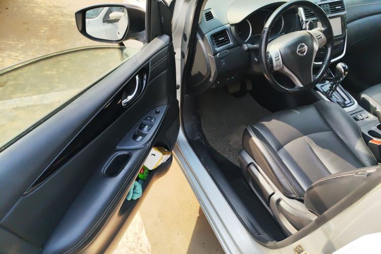 Used Nissan Tiida 2016 1.6L CVT ZhiZun Edition Driver Seat