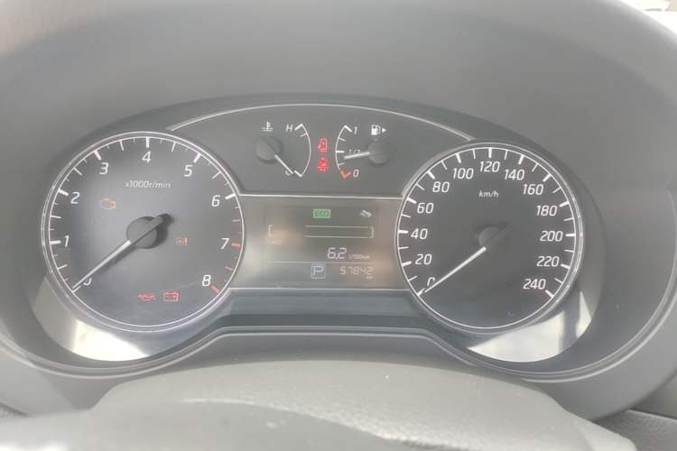 Used Nissan Tiida 2016 1.6L CVT Cool Dynamic Edition Instrument Cluster