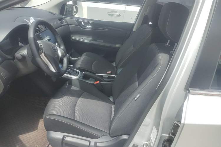 Used Nissan Tiida 2016 1.6L CVT Cool Dynamic Edition Left Front Seat