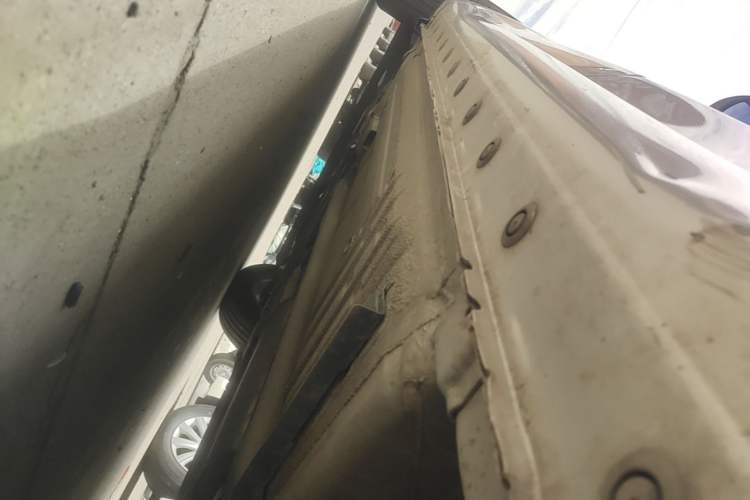 Used Nissan Tiida 2016 1.6L CVT Cool Dynamic Edition Left Side Sill