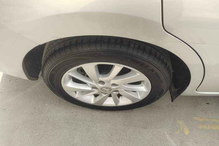 Used Nissan Tiida 2016 1.6L CVT Cool Dynamic Edition Right Rear Wheel Hub
