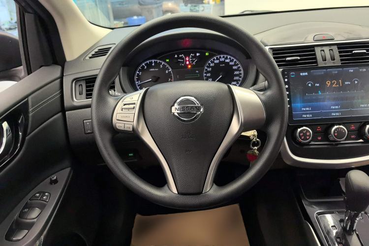 Used Nissan Tiida 2016 1.6L CVT Cool Dynamic Edition Steering Wheel