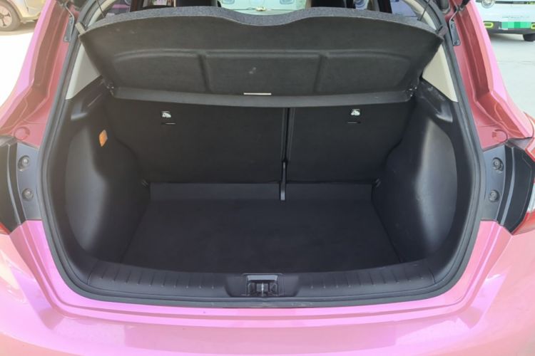 Used Nissan Tiida 2016 1.6L CVT Smart Drive Edition Trunk