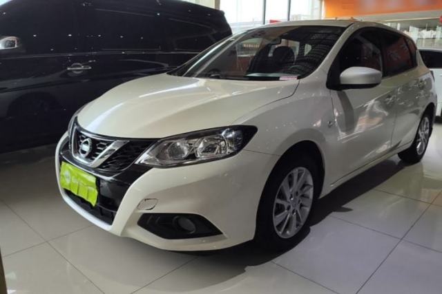 Ojetý Nissan Tiida 2016 1.6L CVT Cool Dynamic Edition