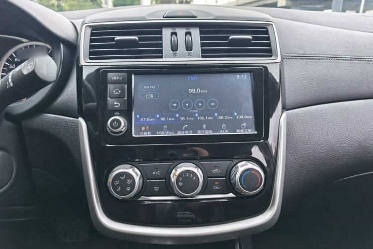 Used Nissan Tiida 2016 1.6L CVT Smart Drive Edition Audio And AC Panel