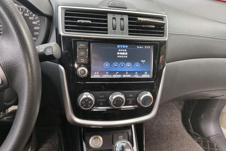 Used Nissan Tiida 2016 1.6L CVT Smart Drive Edition Audio And AC Panel