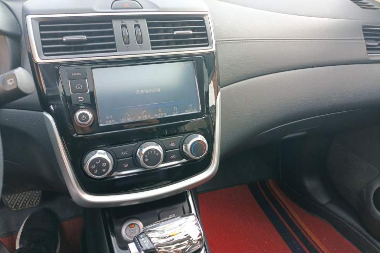 Used Nissan Tiida 2016 1.6L CVT Smart Drive Edition Audio And AC Panel
