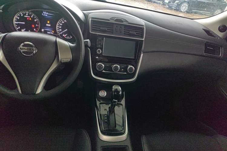Used Nissan Tiida 2016 1.6L CVT Smart Drive Edition Audio And AC Panel