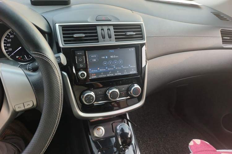 Used Nissan Tiida 2016 1.6L CVT Smart Drive Edition Audio And AC Panel