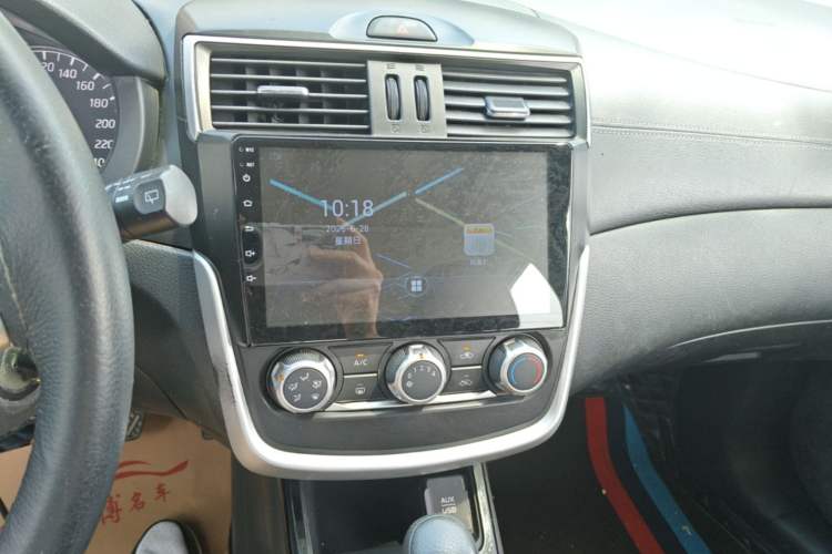 Used Nissan Tiida 2016 1.6L CVT Cool Dynamic Edition Audio And AC Panel