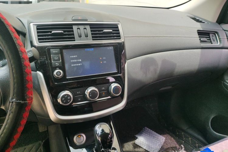 Used Nissan Tiida 2016 1.6L CVT Smart Drive Edition Audio And AC Panel