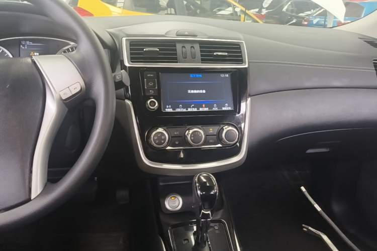 Used Nissan Tiida 2016 1.6L CVT Smart Drive Edition Audio And AC Panel