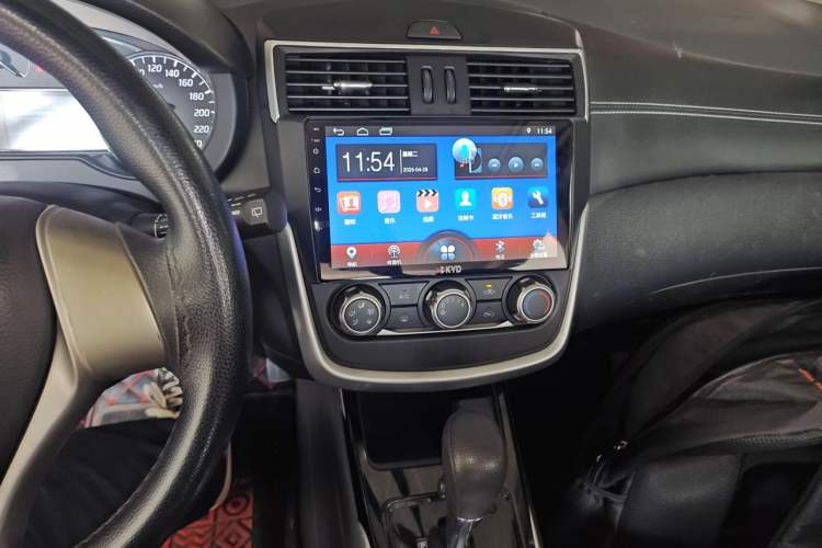 Used Nissan Tiida 2016 1.6L CVT Cool Dynamic Edition Audio And AC Panel