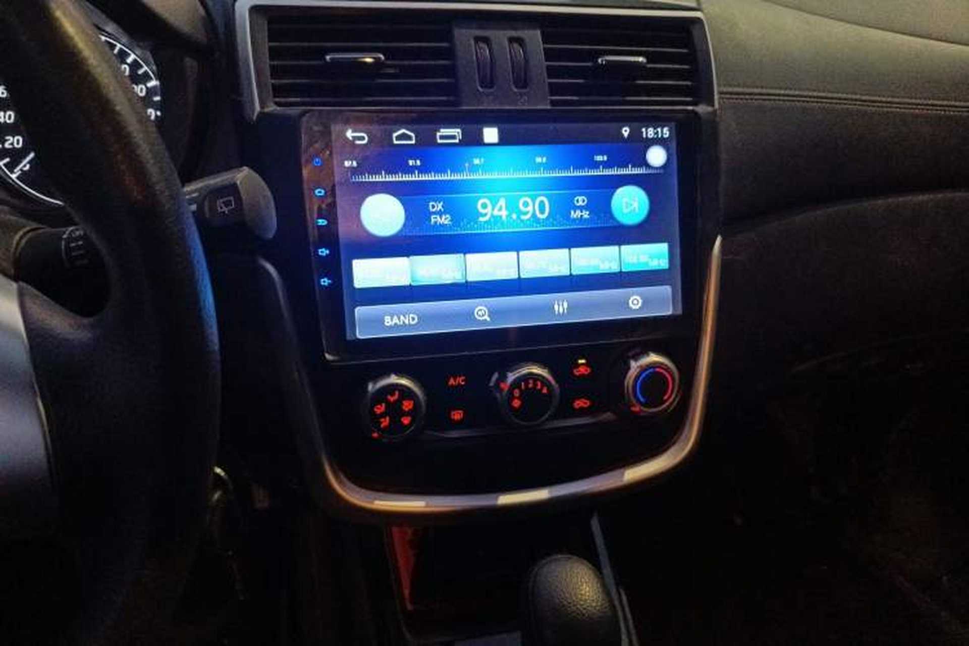 Used Nissan Tiida 2016 1.6L CVT Cool Dynamic Edition Audio And AC Panel