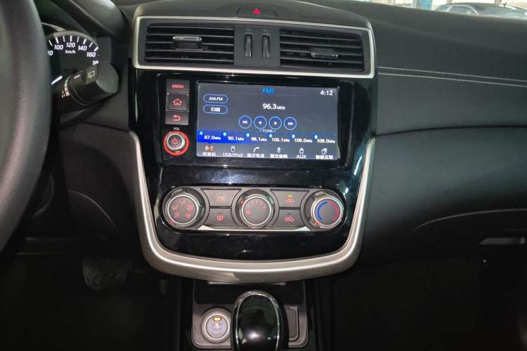 Used Nissan Tiida 2016 1.6L CVT Smart Drive Edition Audio And AC Panel
