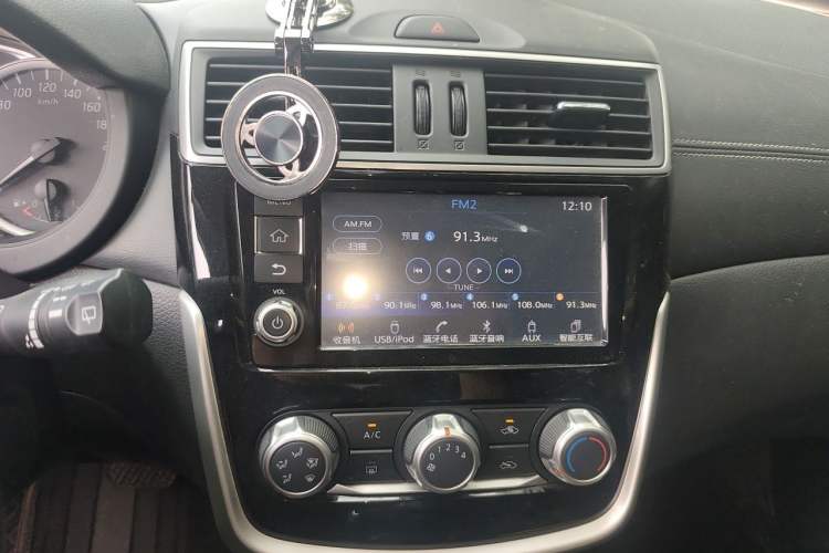 Used Nissan Tiida 2016 1.6L CVT Smart Drive Edition Audio And AC Panel