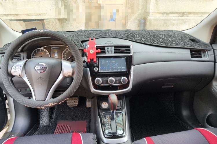Used Nissan Tiida 2016 1.6L CVT Smart Drive Edition Center Console